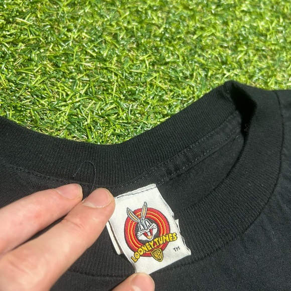 Men’s Vintage Taz Looney Tunes Graphic Tee - Picture 5 of 8